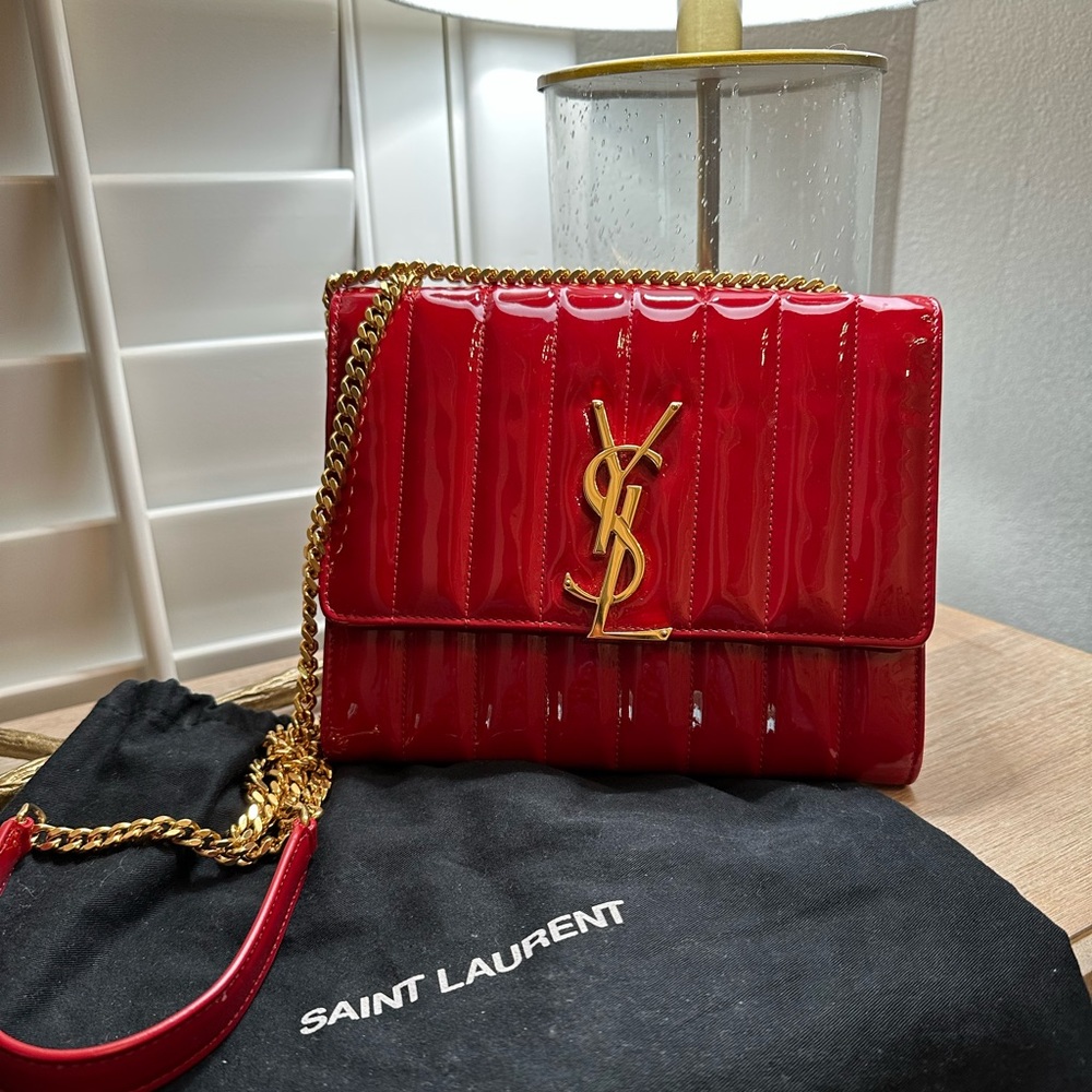 🔥YSL Patent crossbody 🔥
